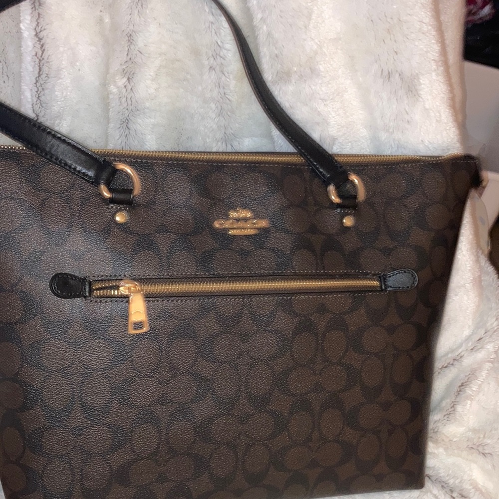 COPY - COACH Gallery Tote In Signature Canvas -FREE SHIPPING on this item today.
